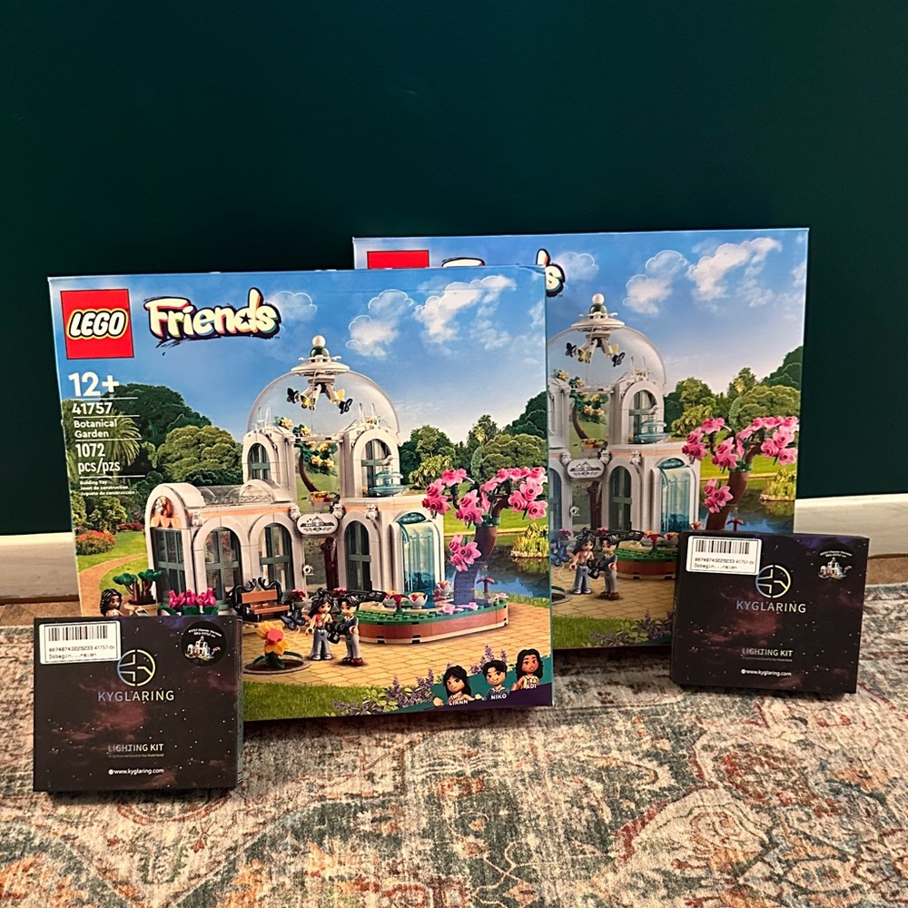 LEGO Friends Botanical Garden with lighting sets